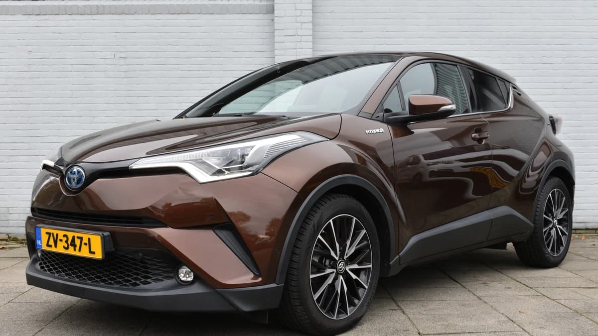 Toyota C-HR 1.8 Hybrid Executive Ultimate Automaat 122pk — foto 1