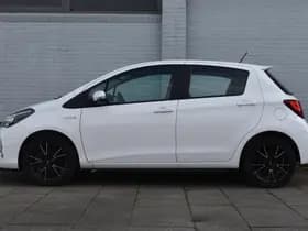 Toyota Yaris 1.5 Hybrid Dynamic Automaat 100Pk thumbnail 9