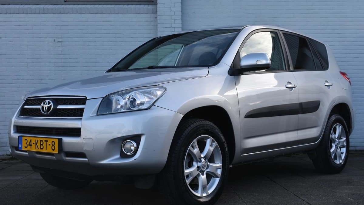 Toyota RAV4 2.0 VVTi Executive Business Automaat 158Pk — foto 1