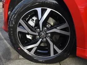 Toyota Yaris 1.5 Hybrid 115 Dynamic Automaat 116pk thumbnail 4