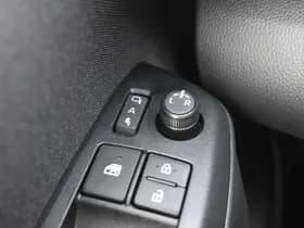 Toyota Yaris 1.5 Hybrid 115 Dynamic Automaat 116pk thumbnail 8