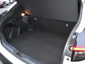 Toyota Yaris Cross 1.5 Hybrid Dynamic Automaat 116pk thumbnail 16