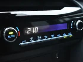 Toyota Yaris Cross 1.5 Hybrid Dynamic Automaat 116pk thumbnail 18