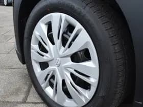 Toyota Aygo X Hybrid 115 play Automaat 116pk thumbnail 2