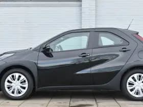 Toyota Aygo X Hybrid 115 play Automaat 116pk thumbnail 5