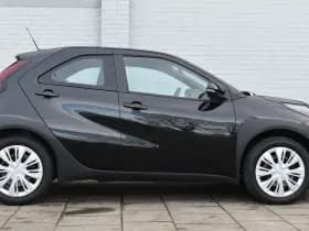 Toyota Aygo X Hybrid 115 play Automaat 116pk thumbnail 7