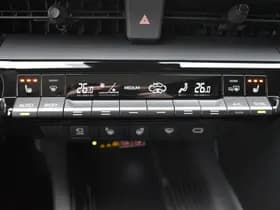 Toyota C-HR 2.0 Plug-in Hybrid 220 Executive Automaat 223pk thumbnail 18