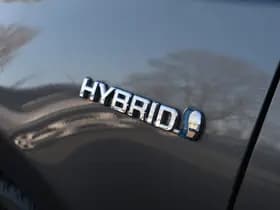 Toyota Yaris 1.5 Hybrid Design Sport Limited Automaat 100pk thumbnail 2