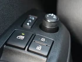 Toyota Yaris Cross Hybrid 115 Dynamic Automaat 116pk CVT thumbnail 15