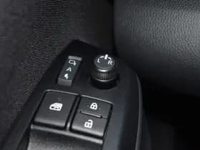 Toyota Yaris Cross 1.5 Hybrid 130 GR Sport Limited Automaat 130pk thumbnail 16