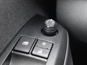 Toyota Yaris Cross 1.5 Hybrid Dynamic Limited Automaat 116pk thumbnail 9