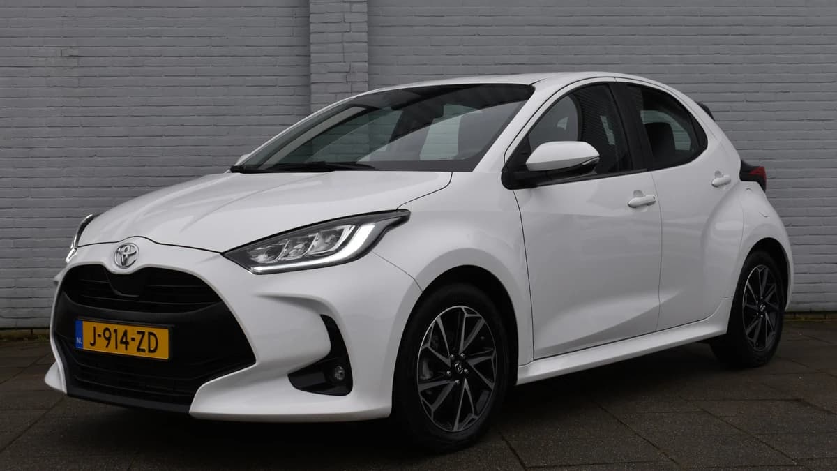 Toyota Yaris 1.5 VVT-i Dynamic Handgeschakeld 126pk — foto 1