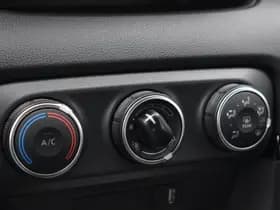 Toyota Yaris 1.5 VVT-i Dynamic Handgeschakeld 126pk thumbnail 14