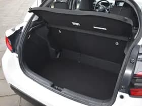 Toyota Yaris 1.5 VVT-i Dynamic Handgeschakeld 126pk thumbnail 16