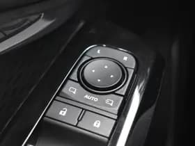 Toyota Urban Cruiser Dynamic 61 kWh Automaat 174pk thumbnail 16