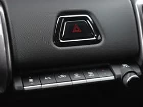 Toyota Urban Cruiser Dynamic 61 kWh Automaat 174pk thumbnail 17