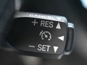 Toyota Aygo 1.0 VVT-i x-play Handgeschakeld 72pk thumbnail 4