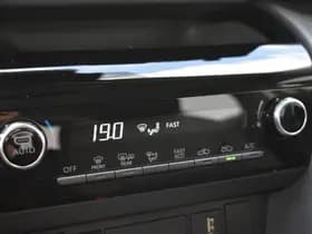 Toyota Yaris Cross thumbnail 16