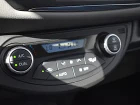 Toyota Yaris thumbnail 13