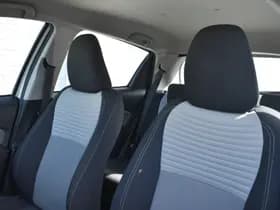 Toyota Yaris thumbnail 14