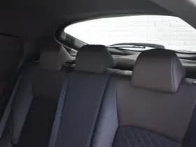 Toyota C-HR thumbnail 16