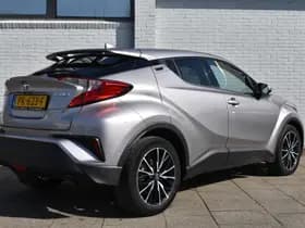 Toyota C-HR thumbnail 5