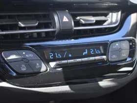 Toyota C-HR thumbnail 20