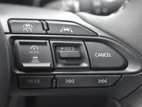 Toyota Yaris thumbnail 12