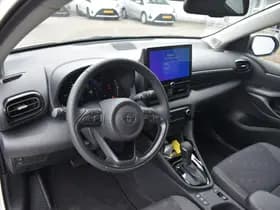 Toyota Yaris thumbnail 5