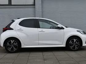 Toyota Yaris thumbnail 8