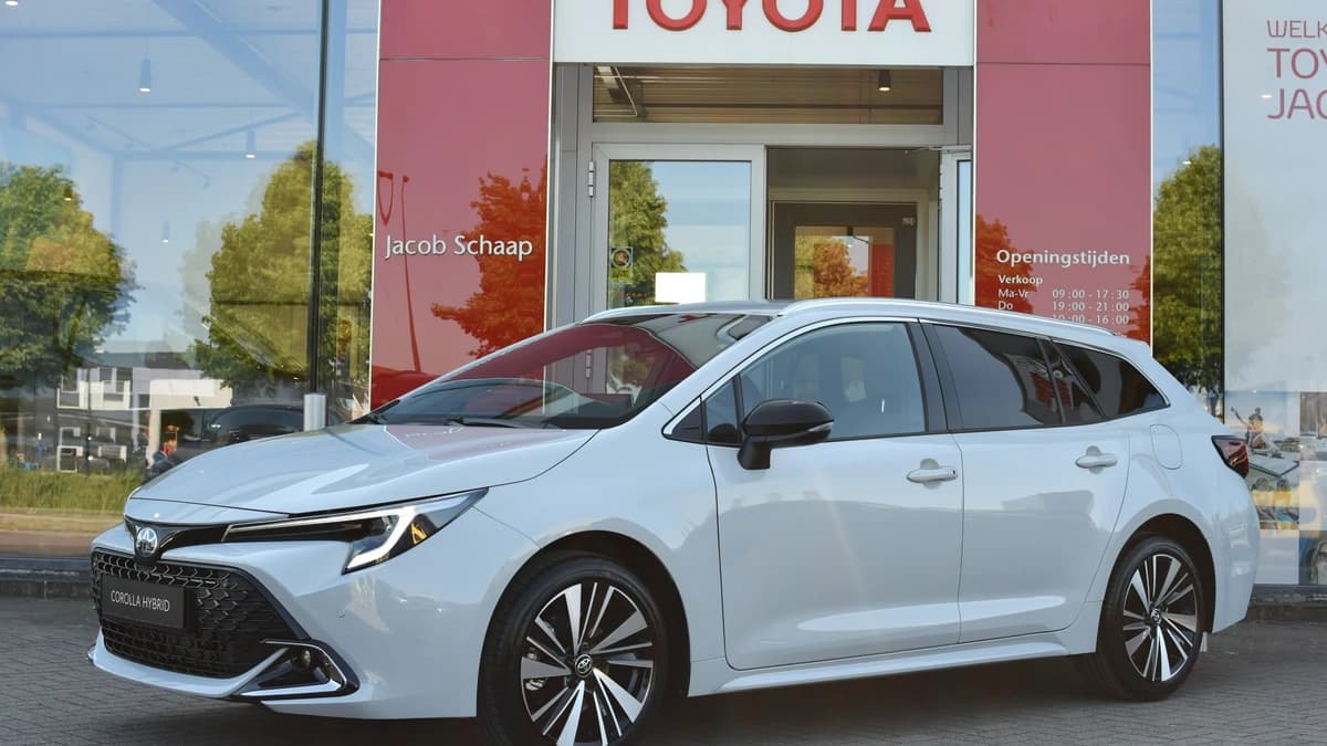 Toyota Corolla Touring Sports Hybrid 180 Dynamic Automaat 178pk — foto 1