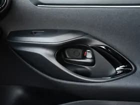 Toyota Yaris 1.5 Hybrid 115 Dynamic Automaat 116pk thumbnail 23