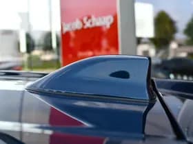 Toyota C-HR 1.8 Hybrid 140 Dynamic Automaat 140pk thumbnail 2