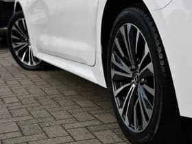 Toyota Corolla Touring Sports Hybrid 140 Dynamic + Automaat 140Pk thumbnail 22