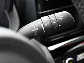 Toyota Yaris Cross 1.5 Hybrid 115 Dynamic Limited Automaat 116pk thumbnail 28