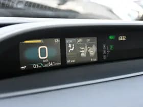 Toyota Prius 1.8 Aspiration Automaat 122pk thumbnail 28