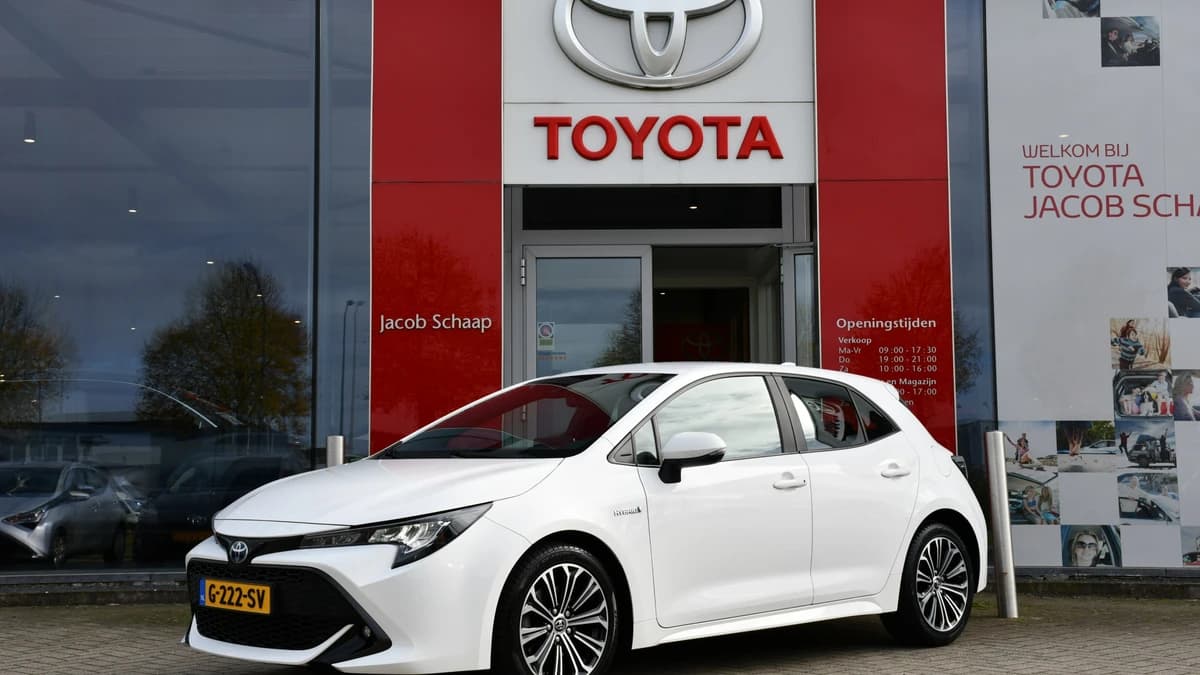 Toyota Corolla 2.0 Hybrid Dynamic Automaat 180pk — foto 1