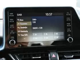 Toyota C-HR 1.8 Hybrid Style Luxury thumbnail 14