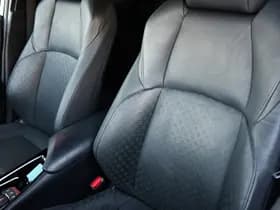 Toyota C-HR 1.8 Hybrid Style Luxury thumbnail 10