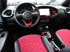 Toyota Aygo X 1.0 VVT-i S-CVT Undercover Jun Takahashi Limited Automaat 72pk thumbnail 2