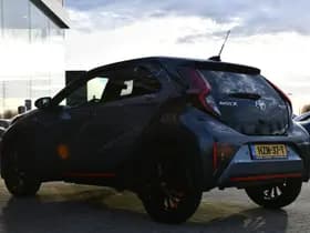 Toyota Aygo X 1.0 VVT-i S-CVT Undercover Jun Takahashi Limited Automaat 72pk thumbnail 11