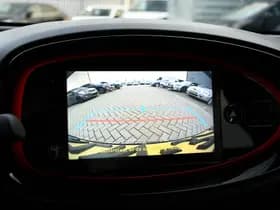 Toyota Aygo X 1.0 VVT-i S-CVT Undercover Jun Takahashi Limited Automaat 72pk thumbnail 12