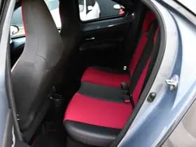 Toyota Aygo X 1.0 VVT-i S-CVT Undercover Jun Takahashi Limited Automaat 72pk thumbnail 16