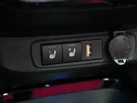 Toyota Aygo X 1.0 VVT-i S-CVT Undercover Jun Takahashi Limited Automaat 72pk thumbnail 32