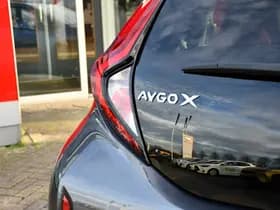 Toyota Aygo X 1.0 VVT-i S-CVT Undercover Jun Takahashi Limited Automaat 72pk thumbnail 35