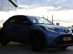 Toyota Aygo X 1.0 VVT-i S-CVT Undercover Jun Takahashi Limited Automaat 72pk thumbnail 9