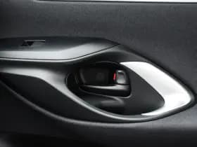 Toyota Yaris 1.5 Hybrid Dynamic Automaat 116pk thumbnail 16