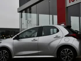 Toyota Yaris 1.5 Hybrid Dynamic Automaat 116pk thumbnail 5