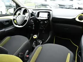 Toyota Aygo 1.0 VVT-i x-cite 5-deurs 69pk thumbnail 14