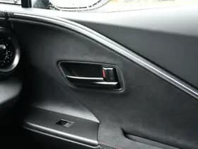 Toyota C-HR 2.0 Plug-in Hybrid 220 Black Edition Automaat 223pk thumbnail 26